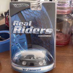 Hot Wheels Real Riders Series Limited Edition '67 Camaro Black Redline 2005