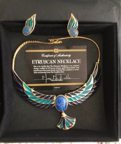 Franklin Mint Jewel of the Nile Gray Cabochon Onyx Scarab 22 KT Gold Electroplate Vibrant Blue Aqua Enamel Pharaoh Necklace & earringsAncient Jewelry.