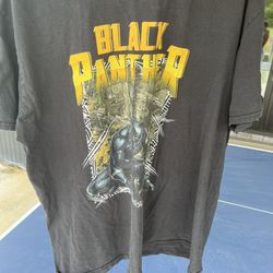  Black Panther Graphic Tee Size L