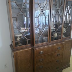 Kitchen hutch