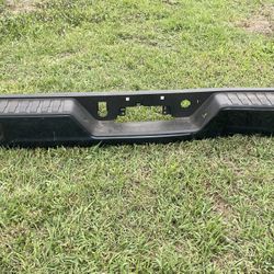 2021 Chevy Silverado Rear Bumper. “has Wear”