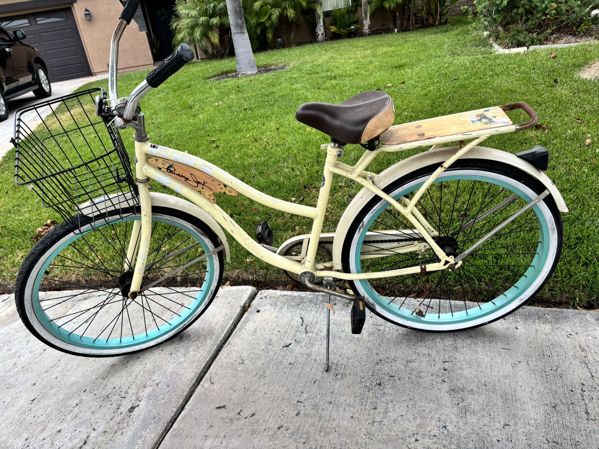 Panama Jack Beach Cruiser Women’s Bike