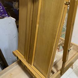 EASEL WOODEN PAINT STAND,  PORTABLE 