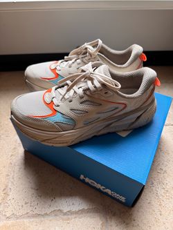 HOKA Women Limited Edition Clifton size 6.5