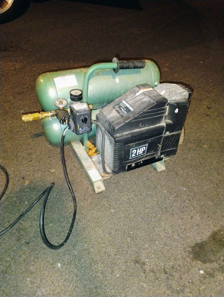 Hitachi Corded Air Compressor Hand Tool Air Line