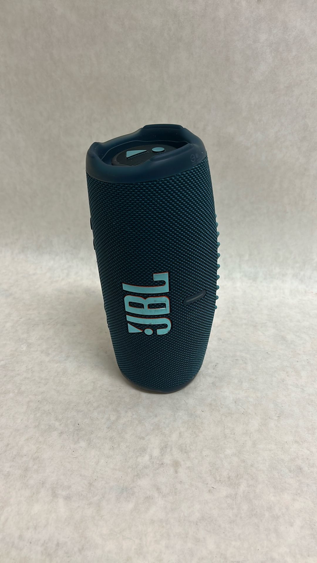 JBL charge five Bluetooth speaker