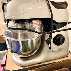 Cooks Stand Mixer – Stainless Bowl + 2 Attachments