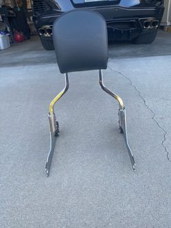 Passenger detachable backrest for Harley Davidson Softail
