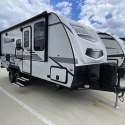 2022 Winnebago Micro Minnie 2108DS