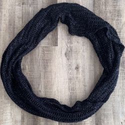 Women’s Thick Knit Navy Blue & Silver Infinity Scarf