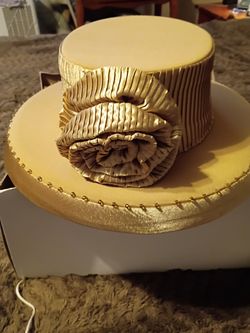 Genuine Lisa Rene Hat-light brown