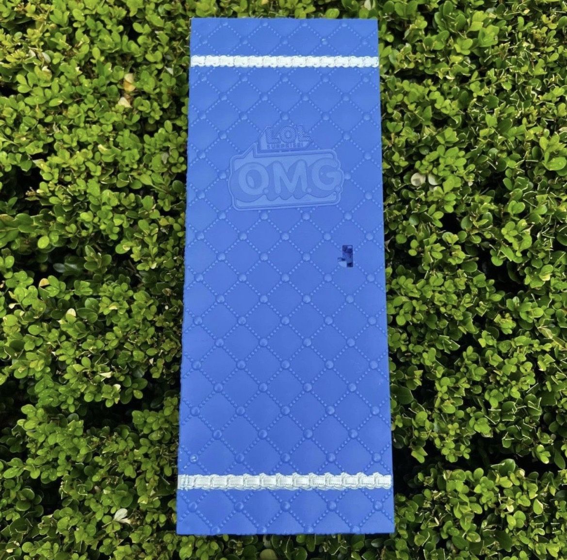 L.O.L. Surprise! OMG Winter Chill Icy Gurl Fashion Doll * Case only