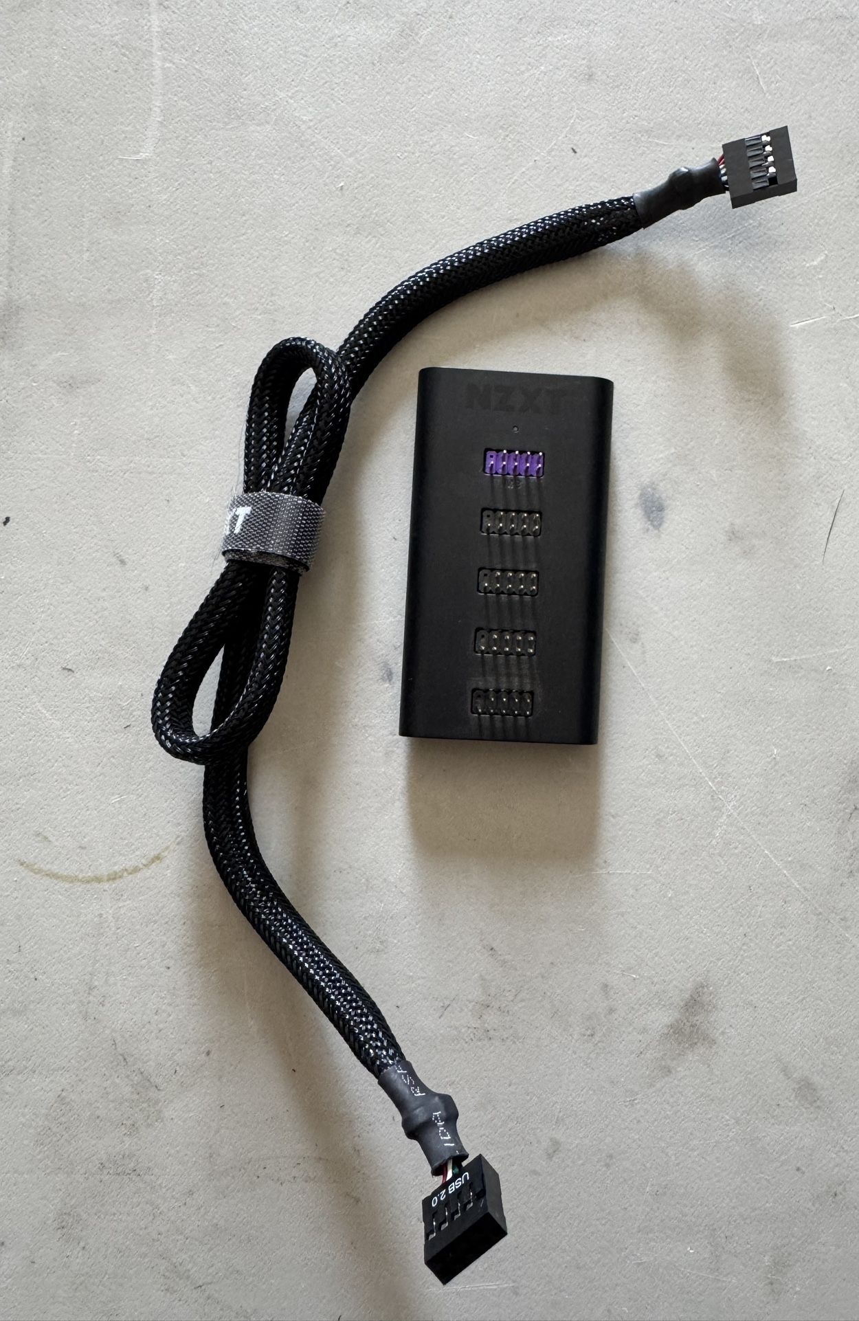 NZXT Internal USB Hub