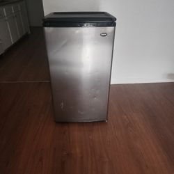 Mini Refrigerator 