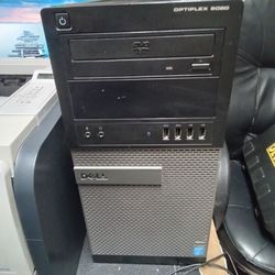 PC computer DELL i7 4th gen 8gb RAM 
Monitor 17 inch Keyboard Mouse Included
 i7 procesor 4th gen
8gb RAM