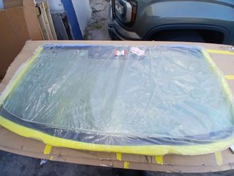 21-23 Land Rover Defender 90 110 Windshield w/o Heater w/o Head Up Original