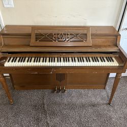 Upright Piano WurliTzer