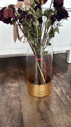 Glass vase