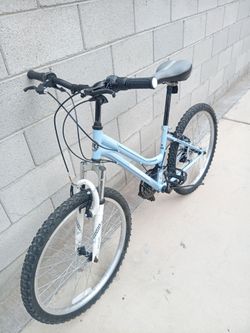 24" Roadmaster Granite Peak Bike!!..👍🎉😊