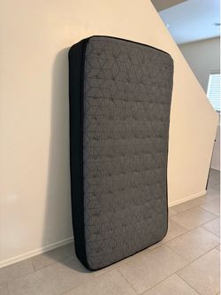 Sealy Twin Mattress – Great Condition – Clean, Non-Smoking Home