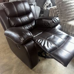 🔥 Chocolate Brown Recliner – Firm Comfort & Ultimate Relaxation 🔥