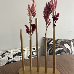Gold Minimalist Tube Vase 