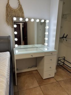 Vanity With Mirror 