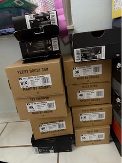 Kids sneakers different size