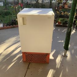 Sanyo Mini Ref Model SR-251