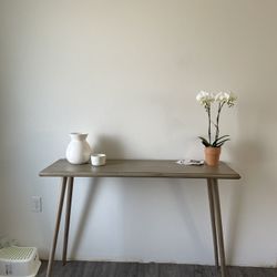  Console Table 