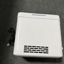 Mini Refrigerator Skincare Fridge 4L Portable AC+DC Power Cooler & Warmer, for Bedroom, Car, Office, Skincare, Makeup, Cosmetics