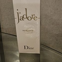 Jadore Dior perfume