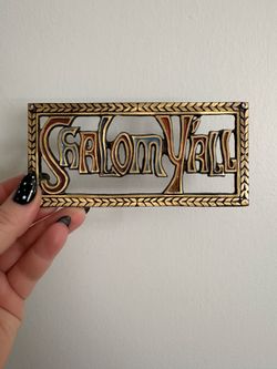 “Shalom Yall” plaque