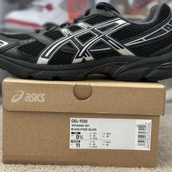 Size 9.5 - ASICS Gel-1130 Black Pure Silver - $160