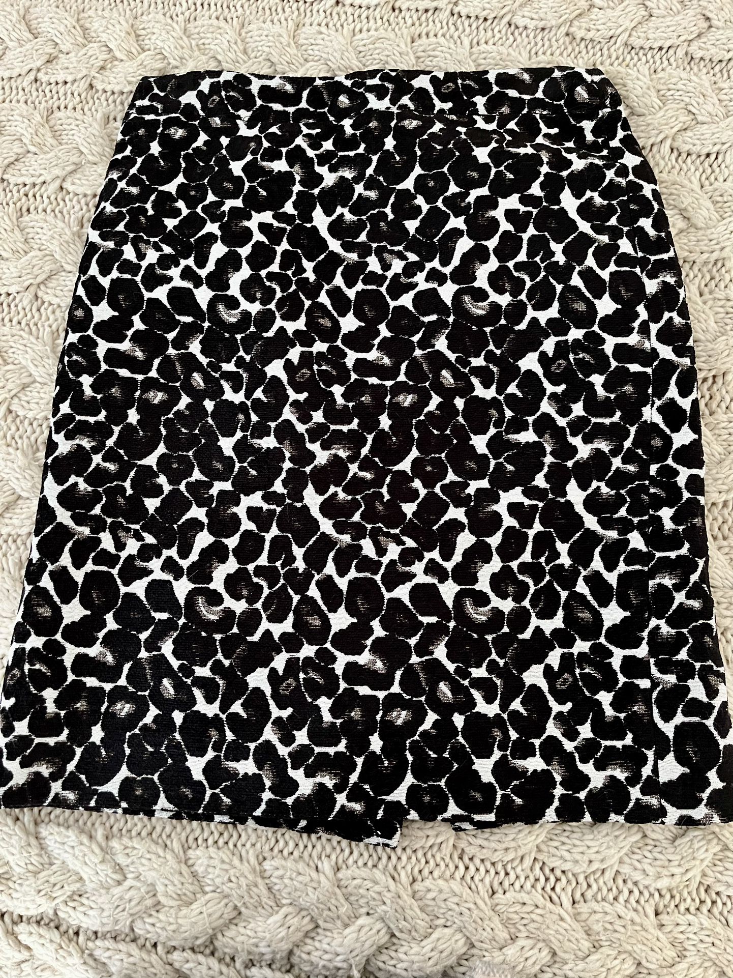 JCrew Soft Cheetah Print Pencil Skirt, Size 2
