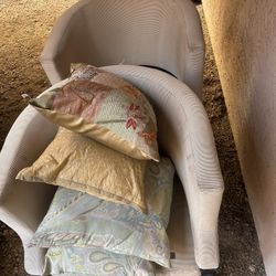 Free Chairs And Pillows
