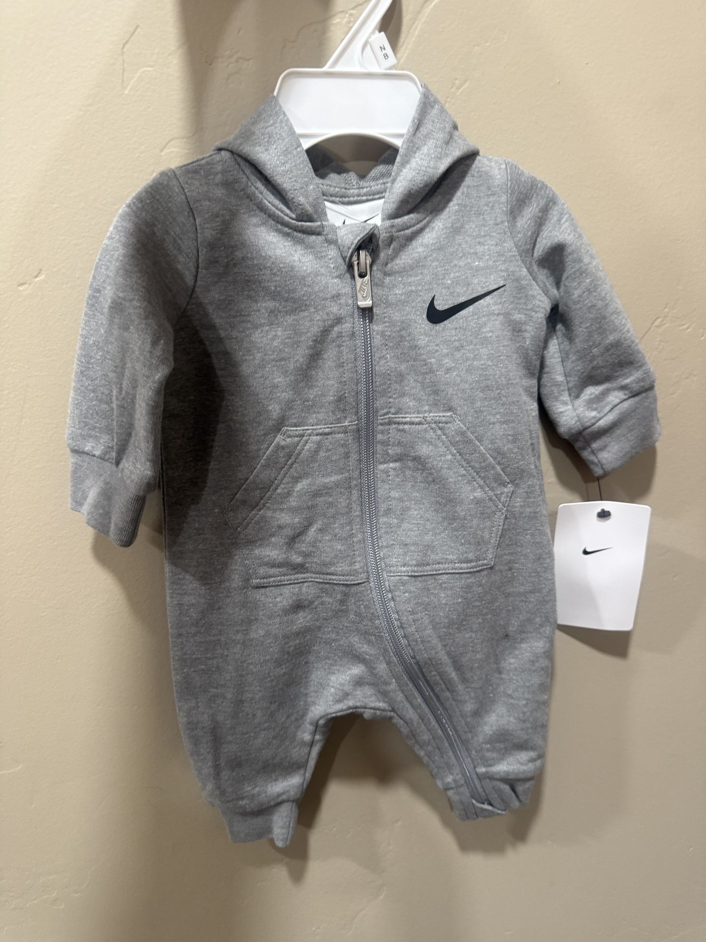 Nike Newborn