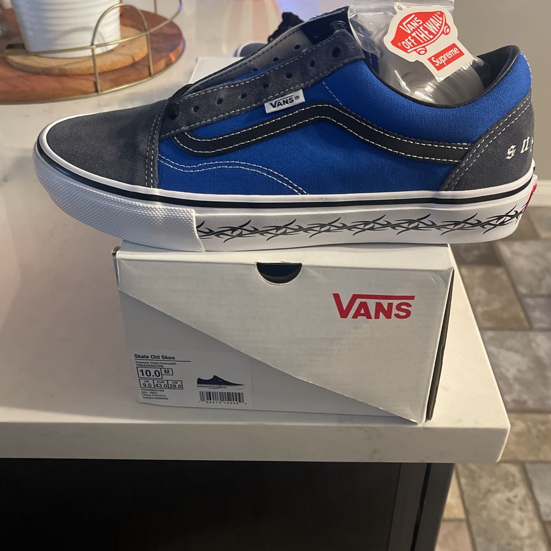 Supreme Vans