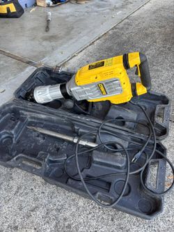 DEWALT Demolition Hammer  (D25901K) 