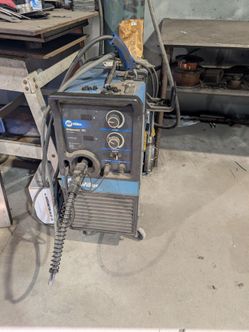 Miller 251 mig welder