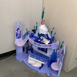 Disney FROZEN Castle