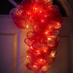 Candy Cane Wreath Lighted 