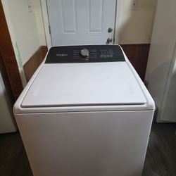 WHIRPOOL WASHER GOOD CONDITION LARGE CAPACITY HEAVY DUTY DELIVERY AVAILABLE FOR EXTRA FEE WE DO REPAIRS 
