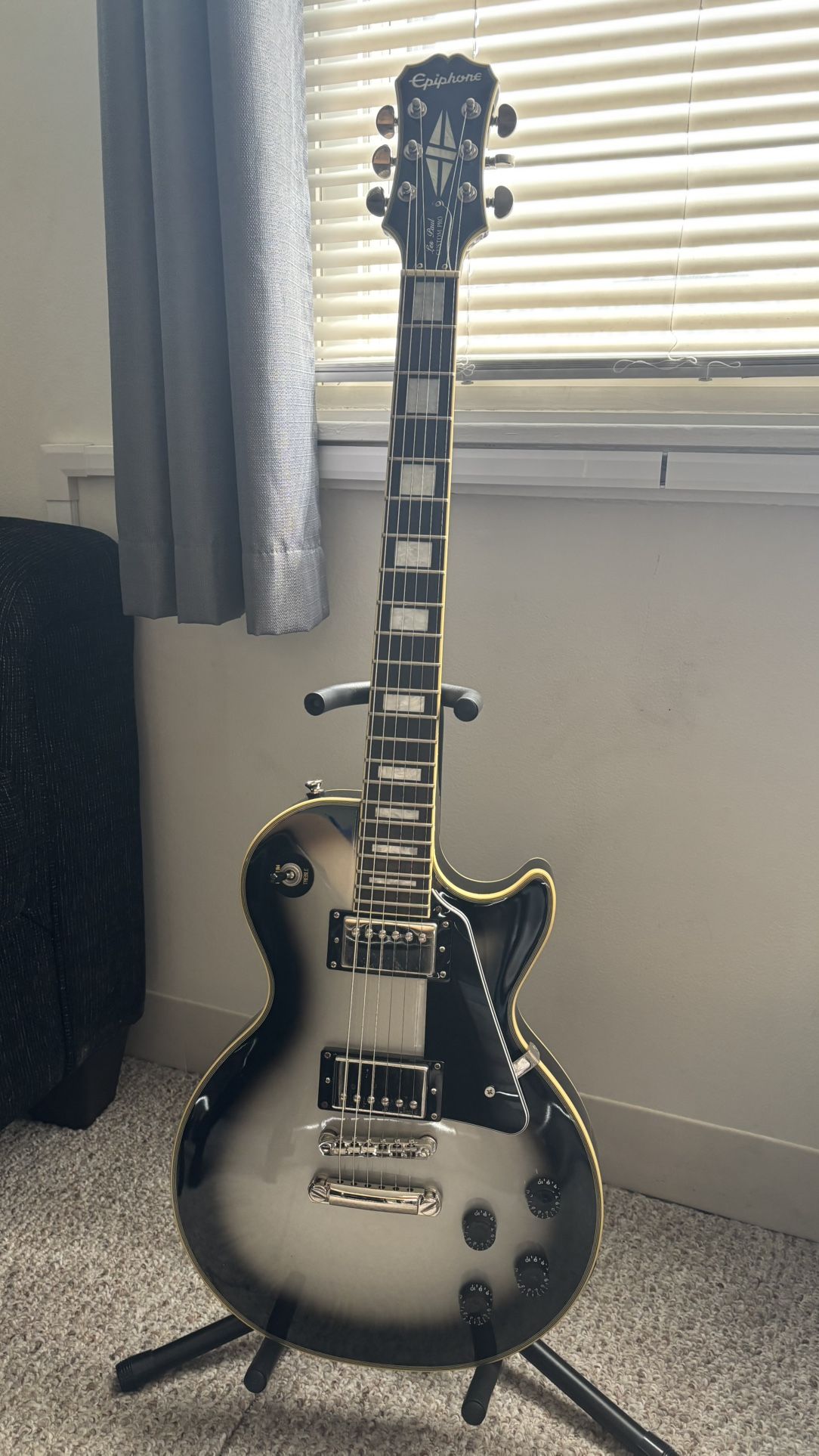 Epiphone Les Paul LE Custom Silver Burst Electric Guitar