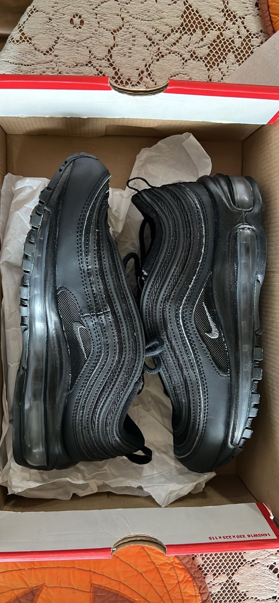 Women’s Air Max 97 Brand New (damaged box)