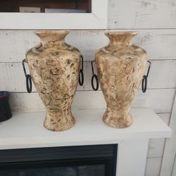 2 Decorative Flower Vases