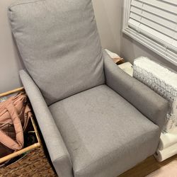 Nursing Chair 