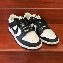 Nike Panda Dunk Low Women’s Size 9.5 US Black/White 