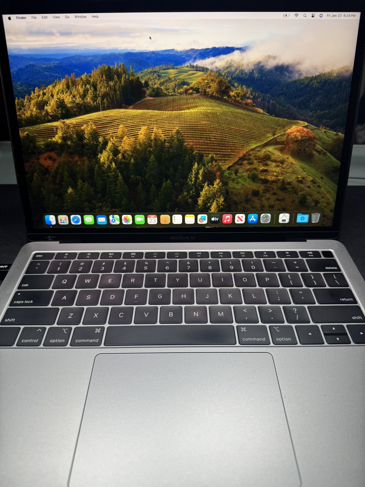 2019 MacBook Air 13in 128gb