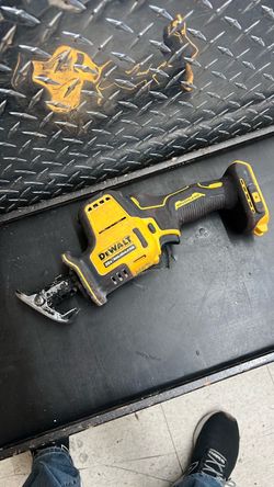 Dewalt DCS369 20v Cordless Compact Reciprocating Saw